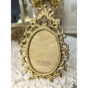 Antique-Style Vintage Baroque Hollywood Regency Ornate Oval Picture Frame 6x9